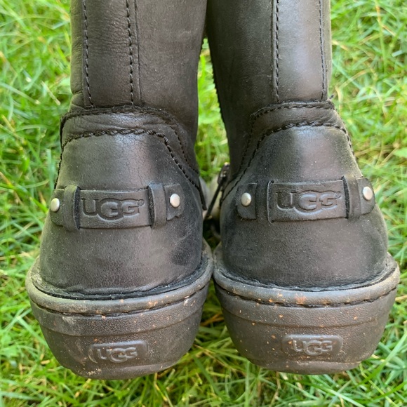UGG Neevah Boots - Picture 4 of 6
